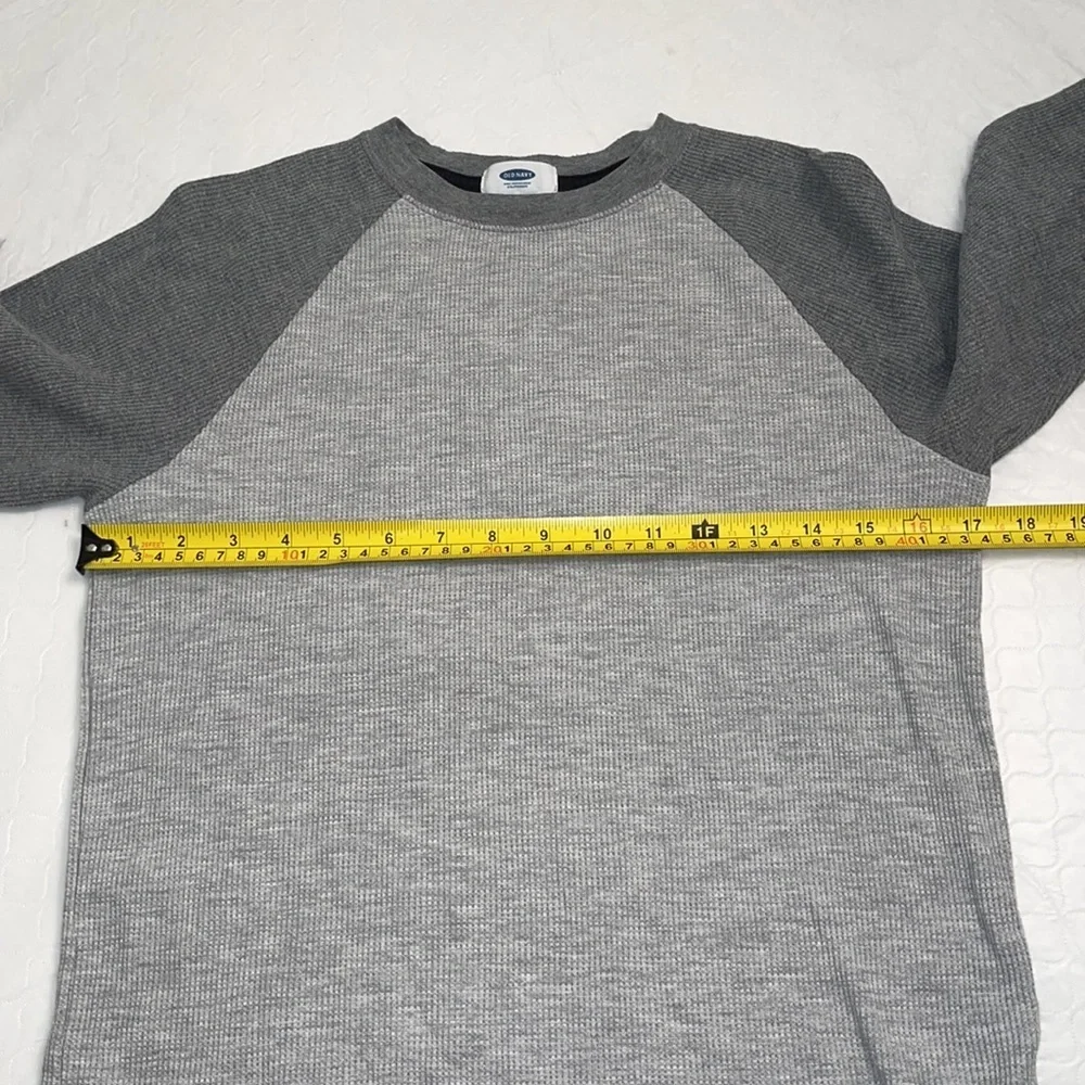 Old Navy gray color block waffle knit thermal long sleeve shirt L = 10-12